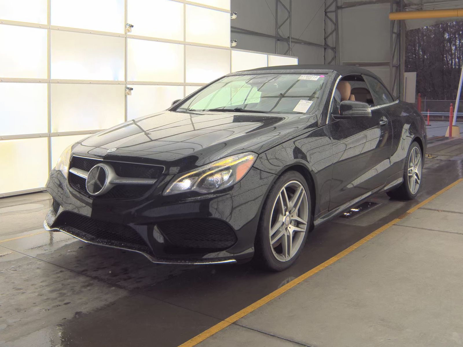 MERCEDES-BENZ E-CLASS - 1