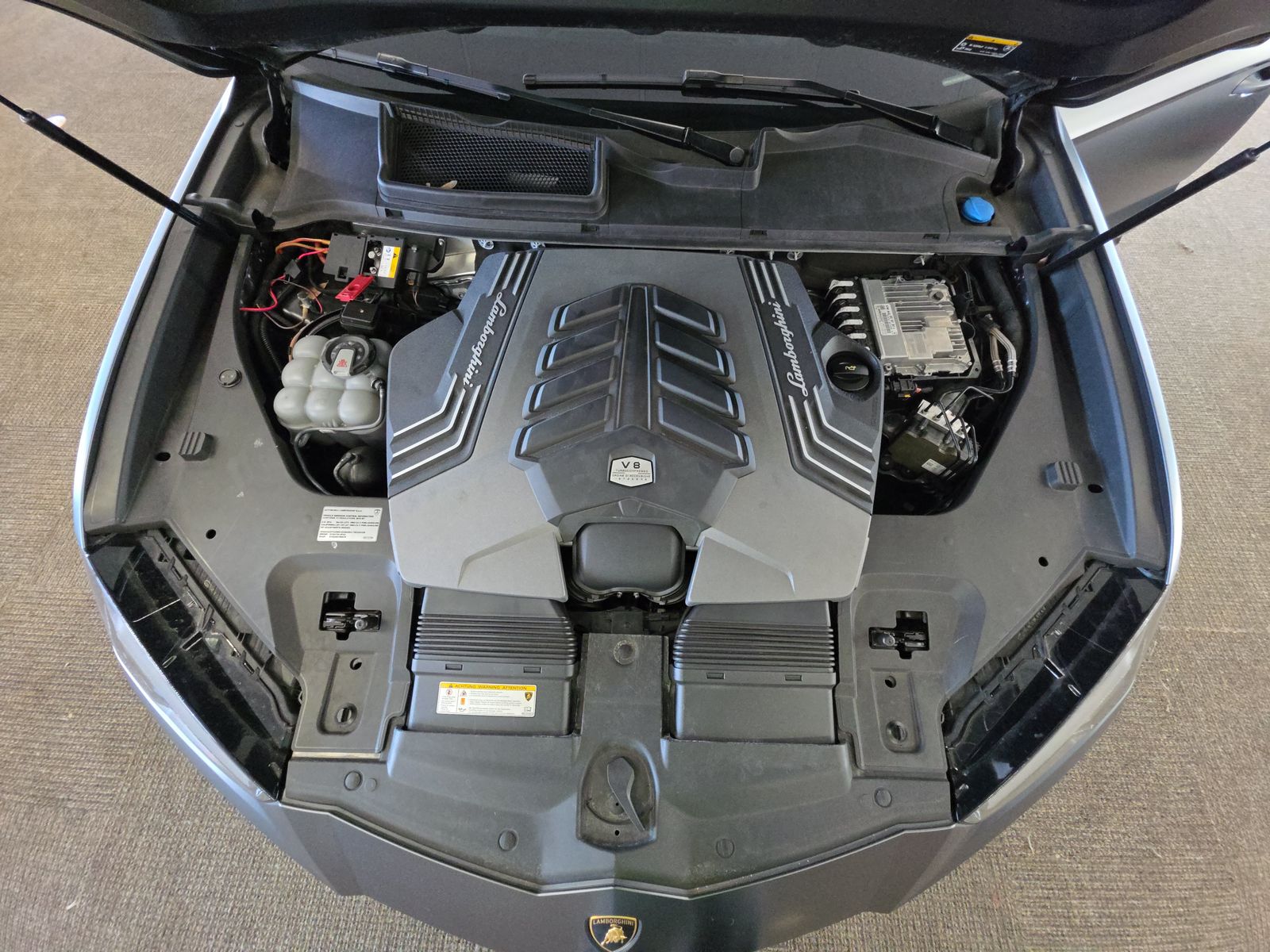 2019 Lamborghini Urus Base AWD