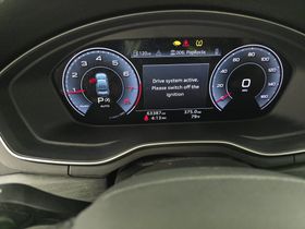 Audi A4 Sedan Premium Plus 45 TFSI снимка Audi A4 Sedan Premium Plus 45 TFSI