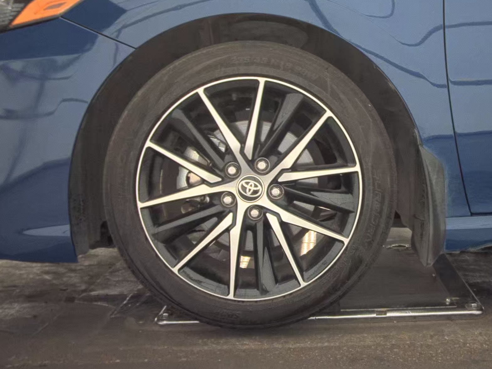 2024 Toyota Camry SE FWD