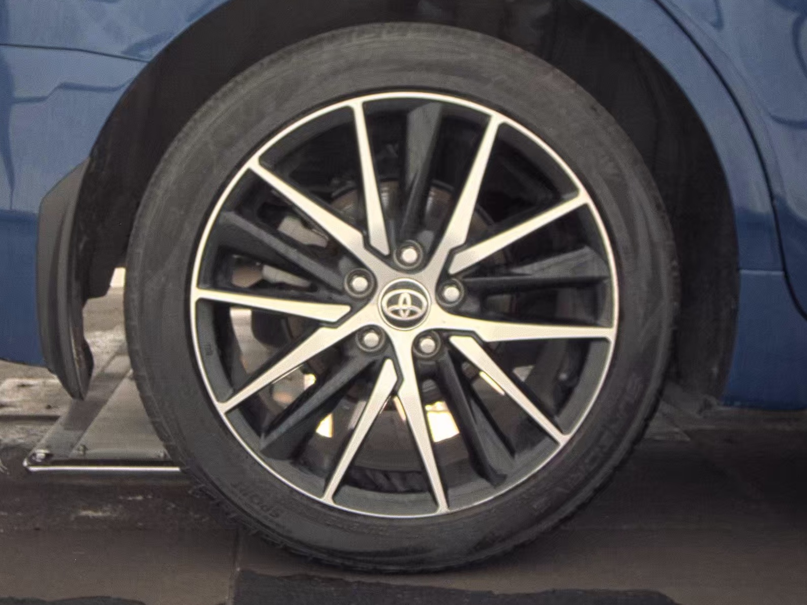 2024 Toyota Camry SE FWD