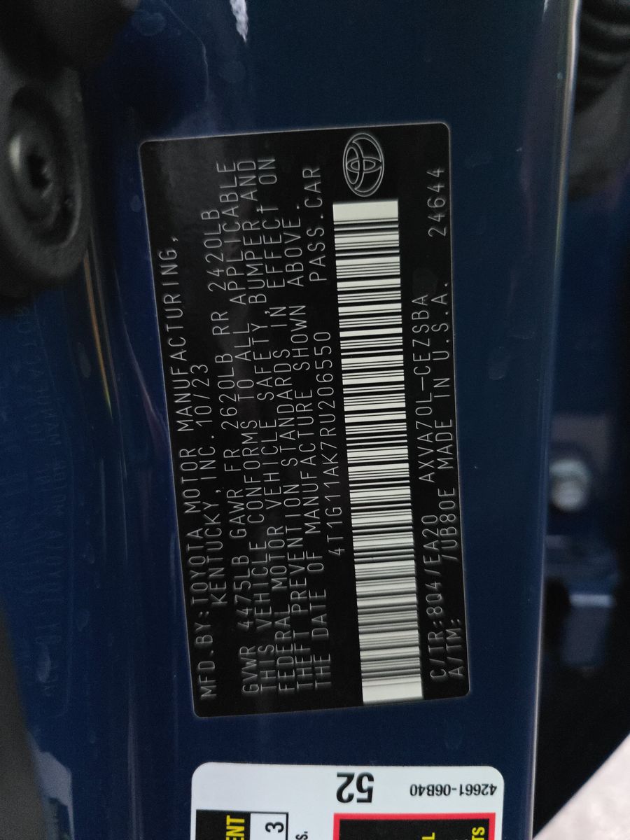 2024 Toyota Camry SE FWD