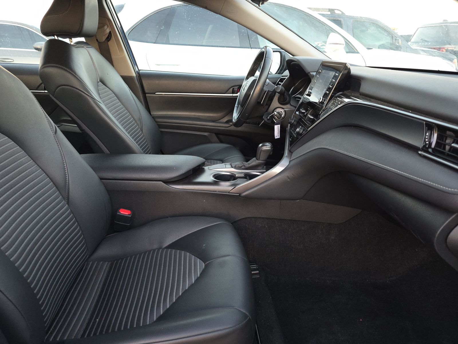 2024 Toyota Camry SE FWD