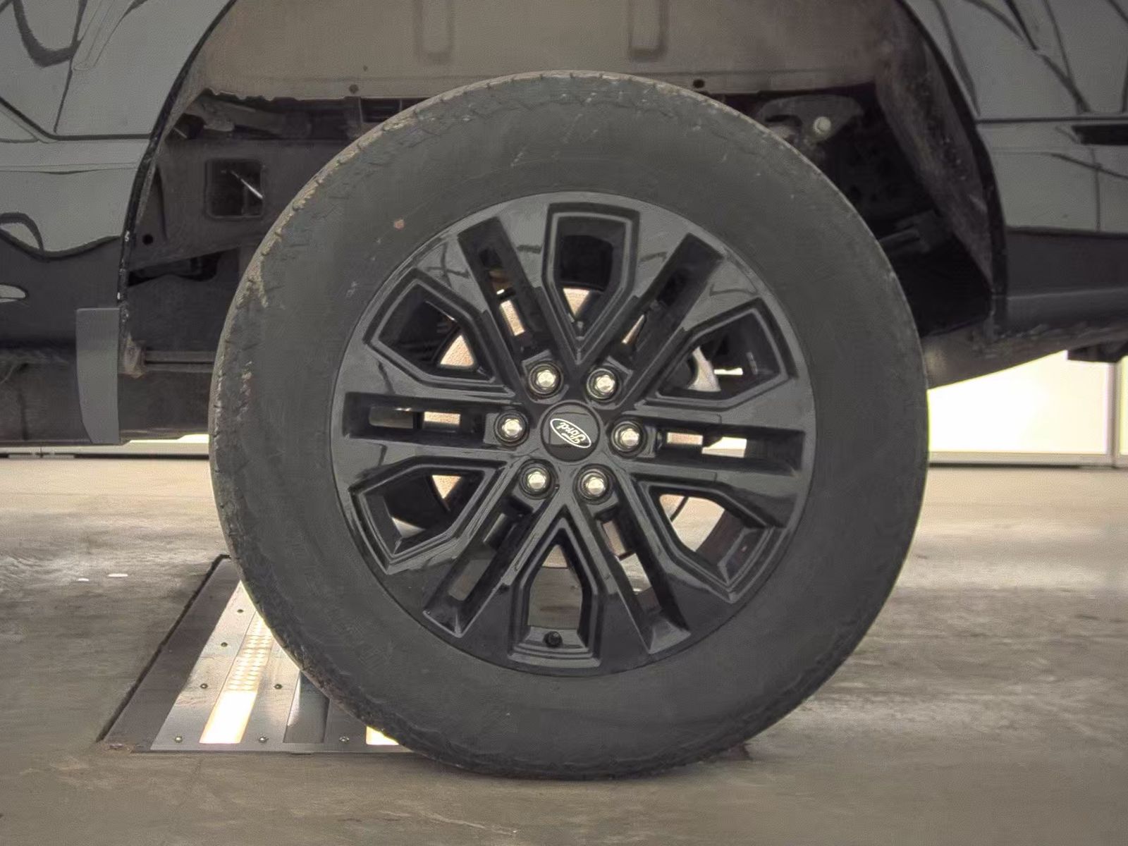 2025 Ford F-150 Hybrid Lariat AWD