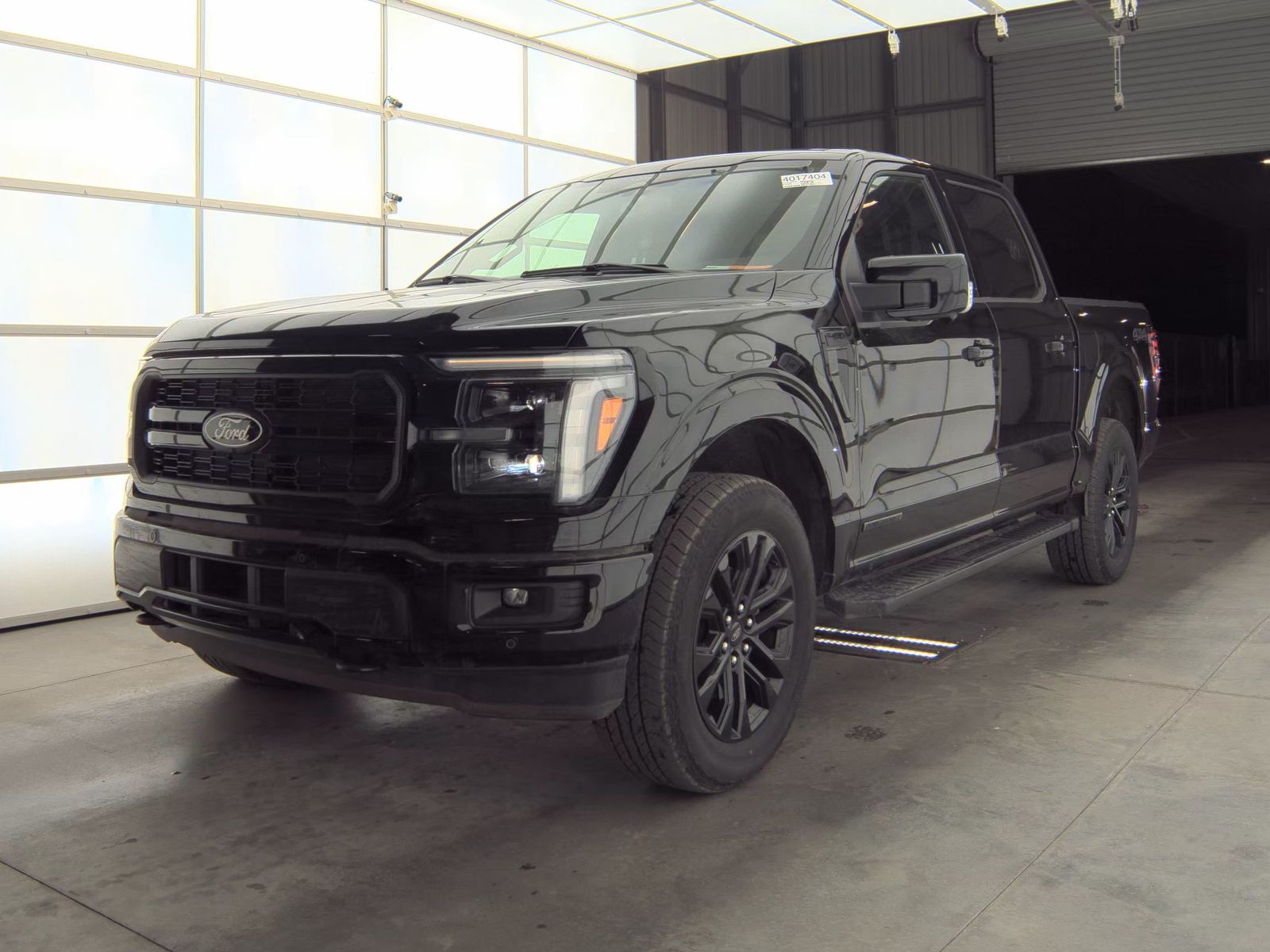 2025 Ford F-150 Hybrid Lariat AWD