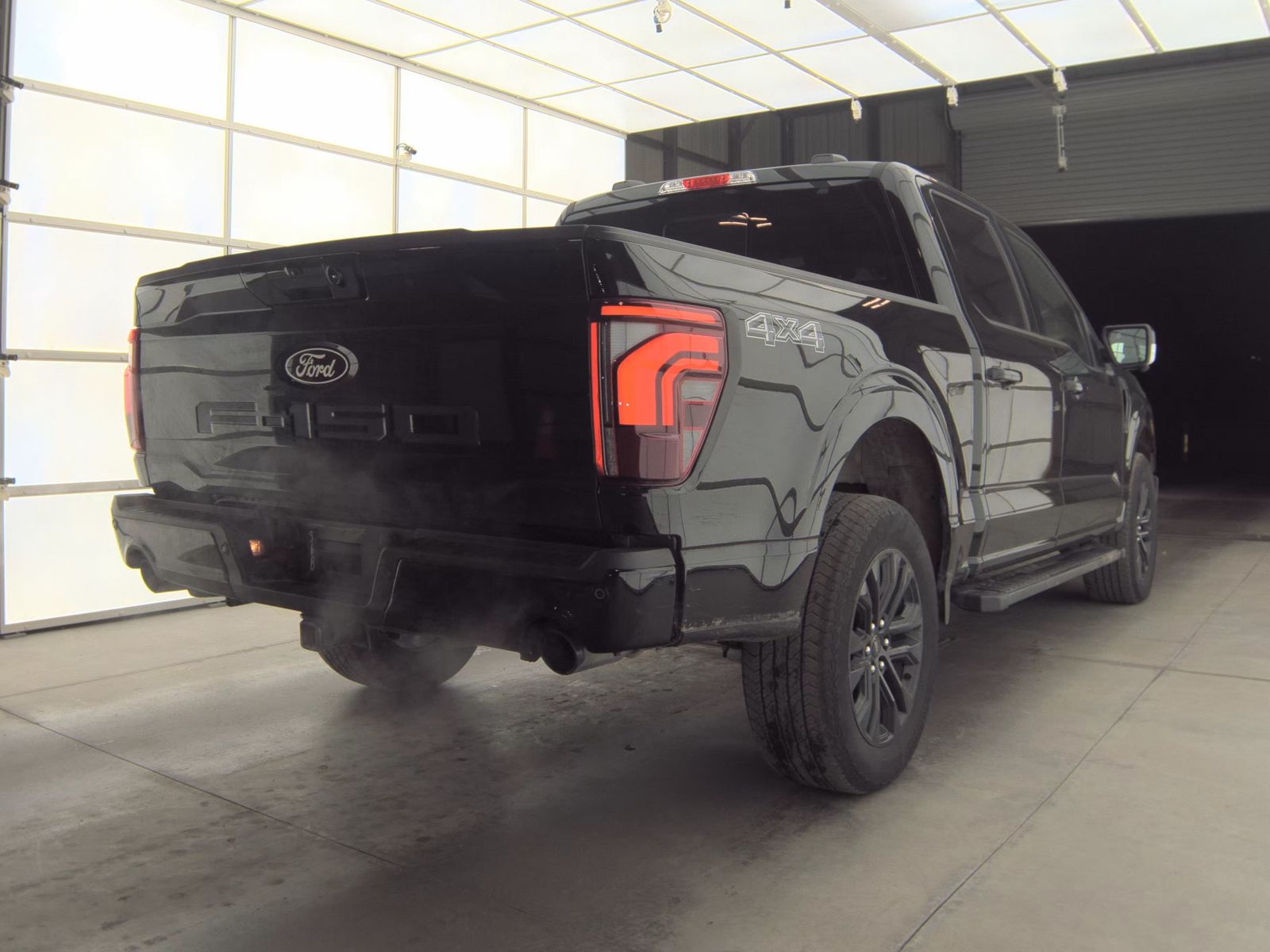 2025 Ford F-150 Hybrid Lariat AWD