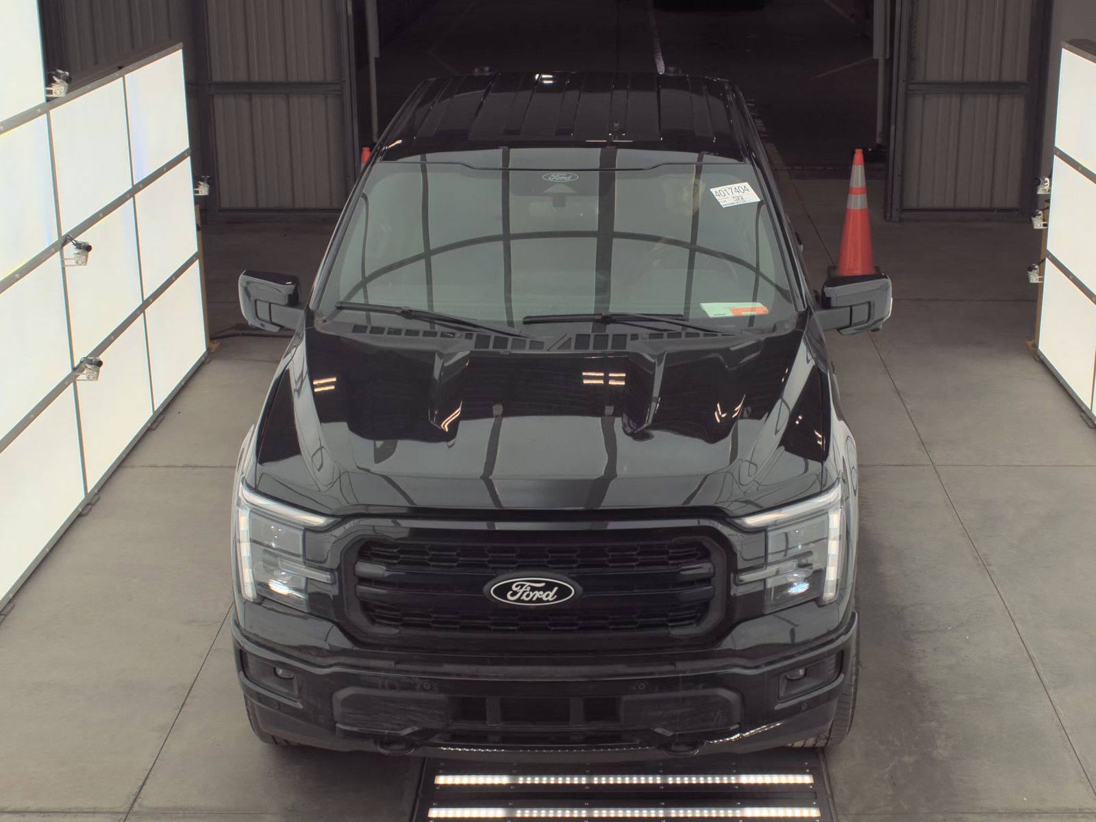 2025 Ford F-150 Hybrid Lariat AWD