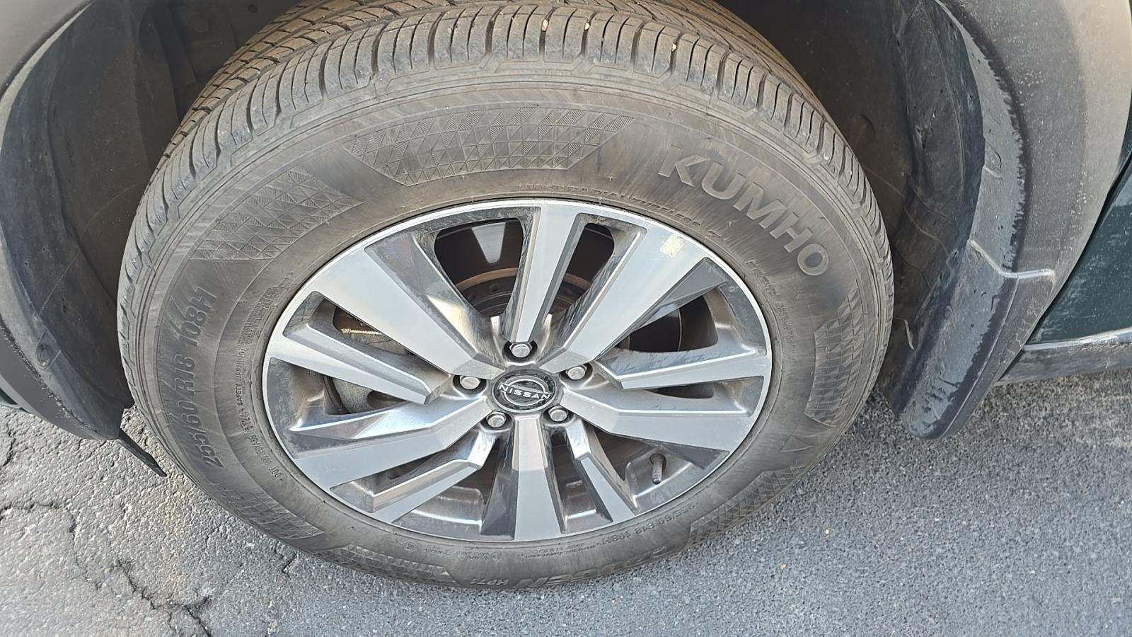 2025 Nissan Pathfinder SL AWD