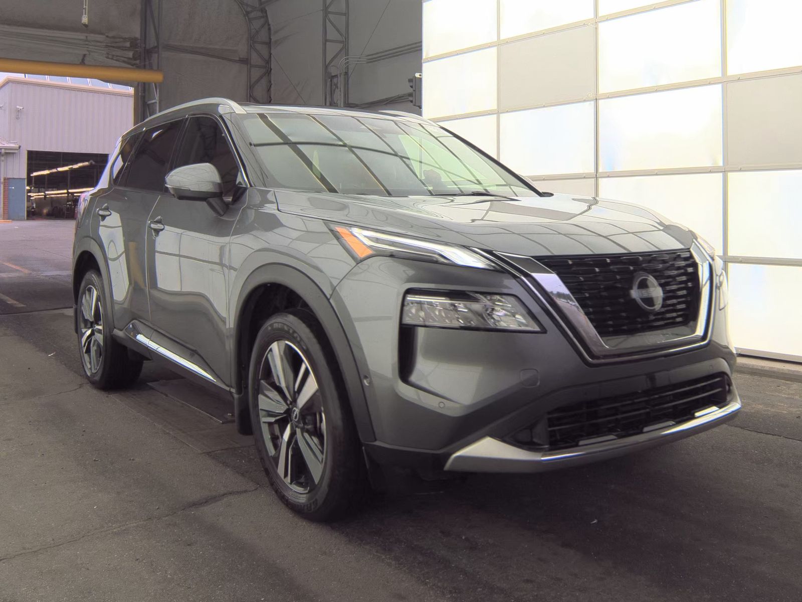 2023 Nissan Rogue Platinum FWD