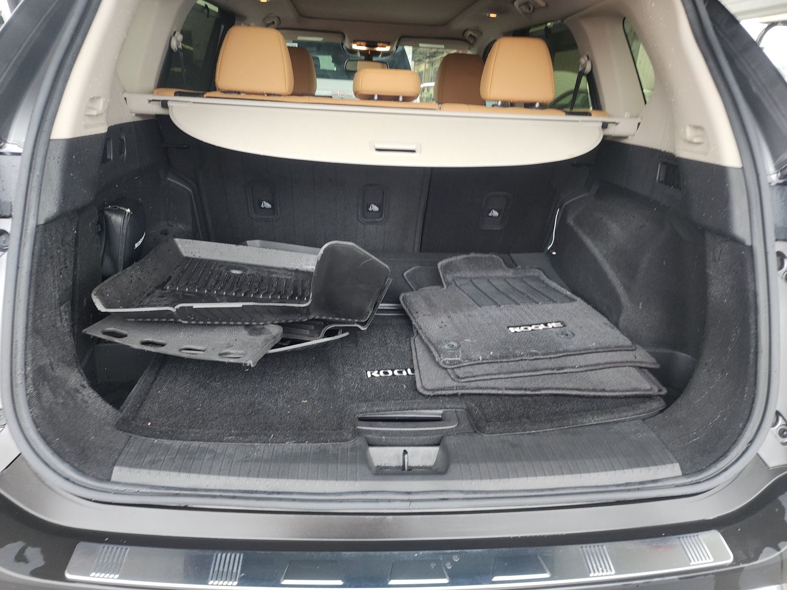 2023 Nissan Rogue Platinum FWD