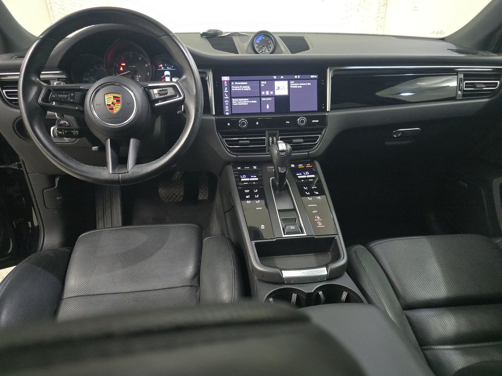 2023 Porsche Macan Base AWD