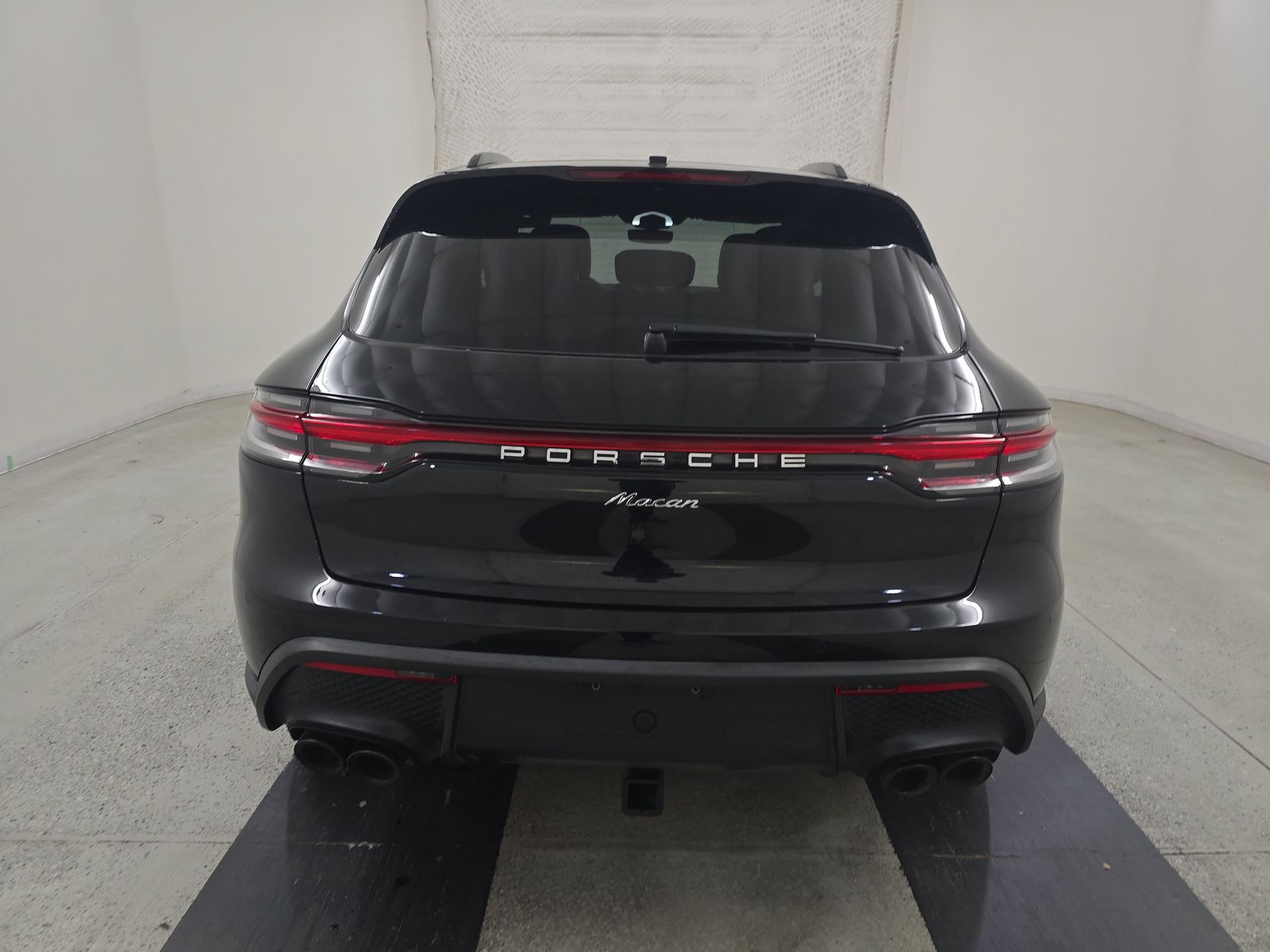 2023 Porsche Macan Base AWD