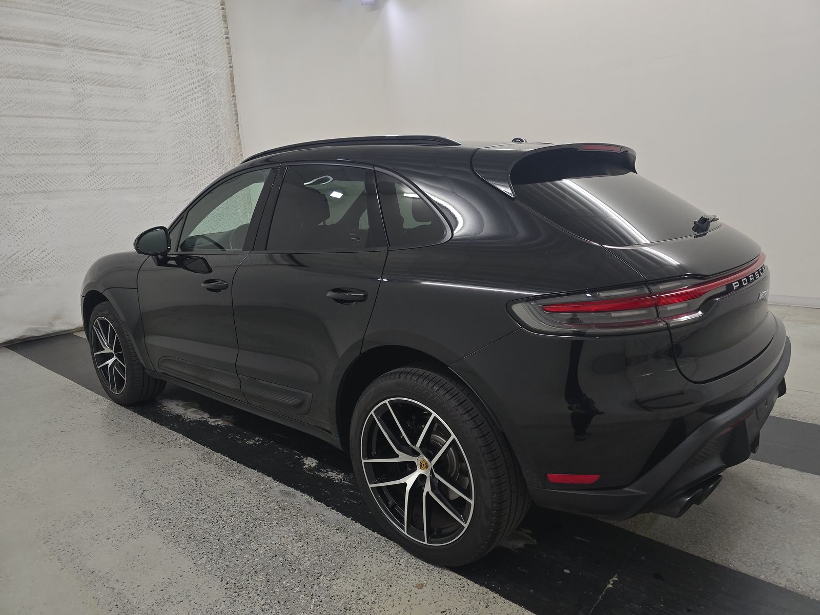2023 Porsche Macan Base AWD