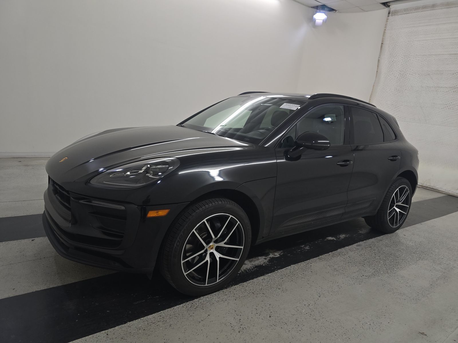 2023 Porsche Macan Base AWD