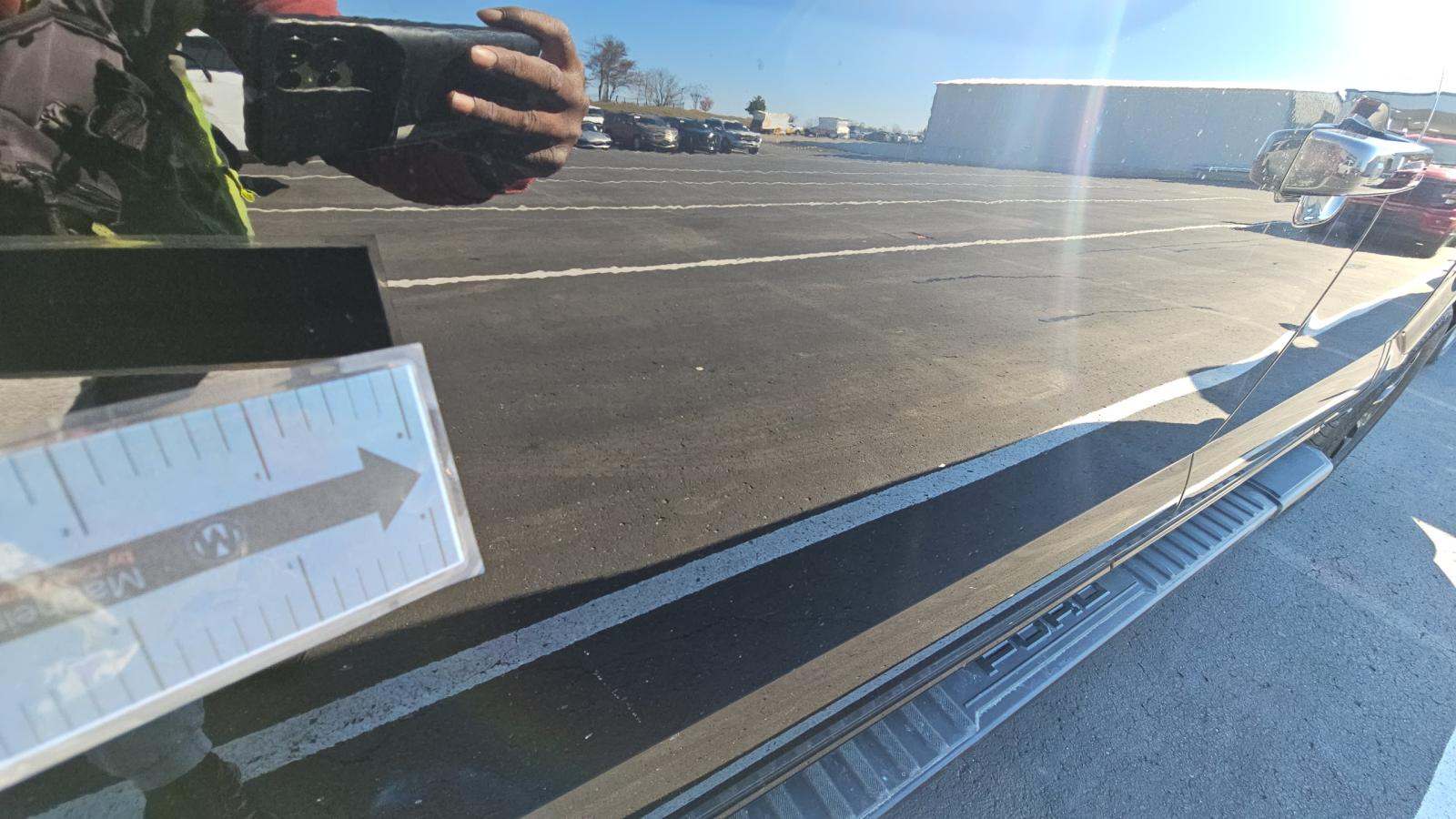 2025 Ford F-150 Lariat AWD