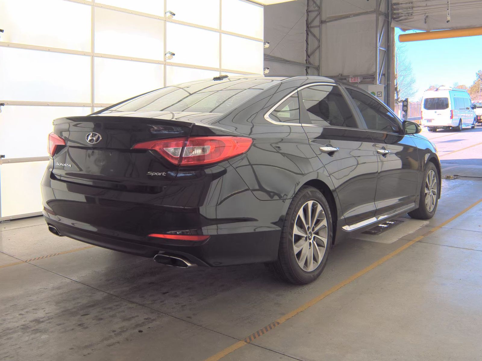 HYUNDAI 2.4L SPORT - 6