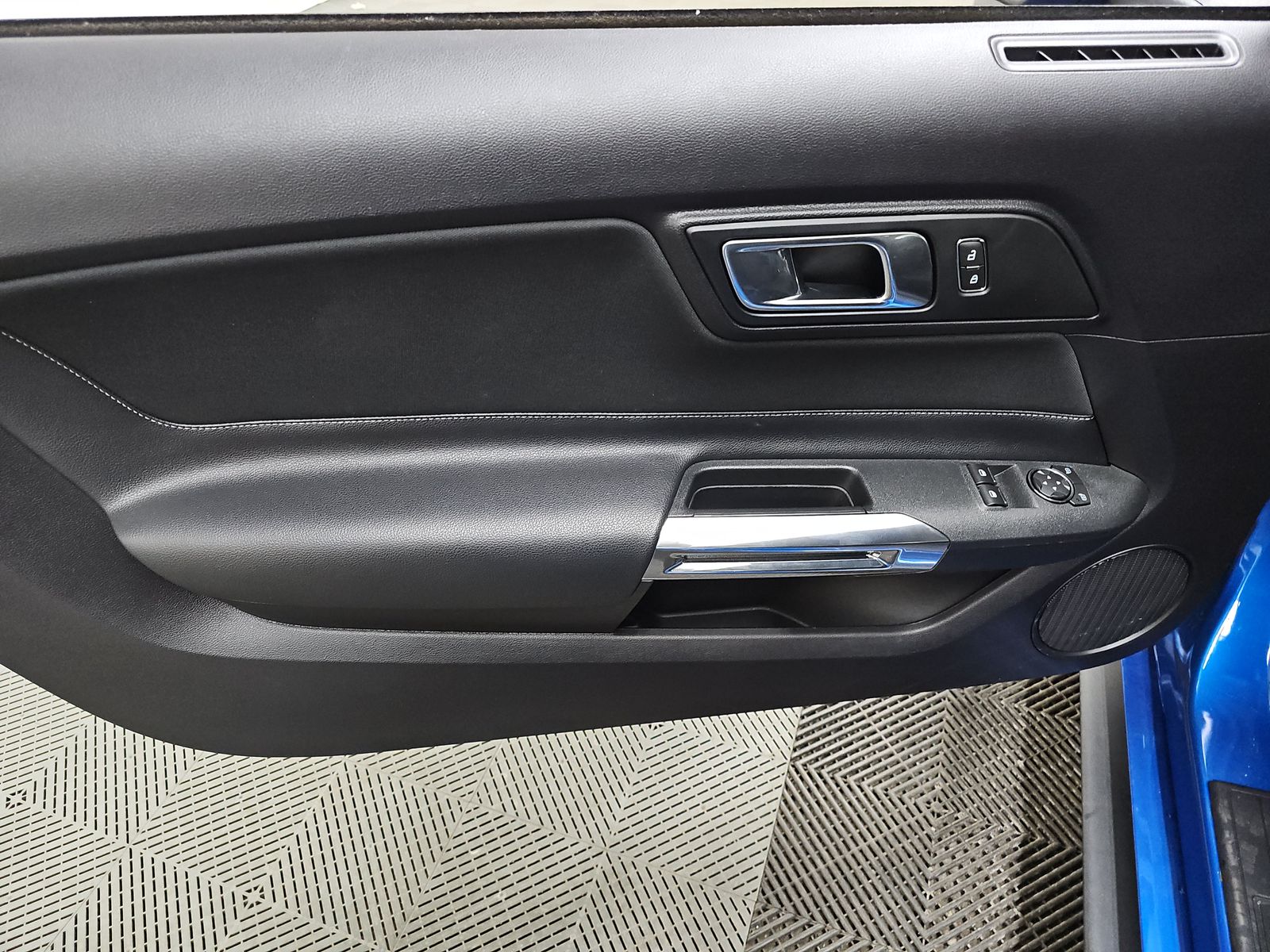 2019 Ford Mustang EcoBoost RWD