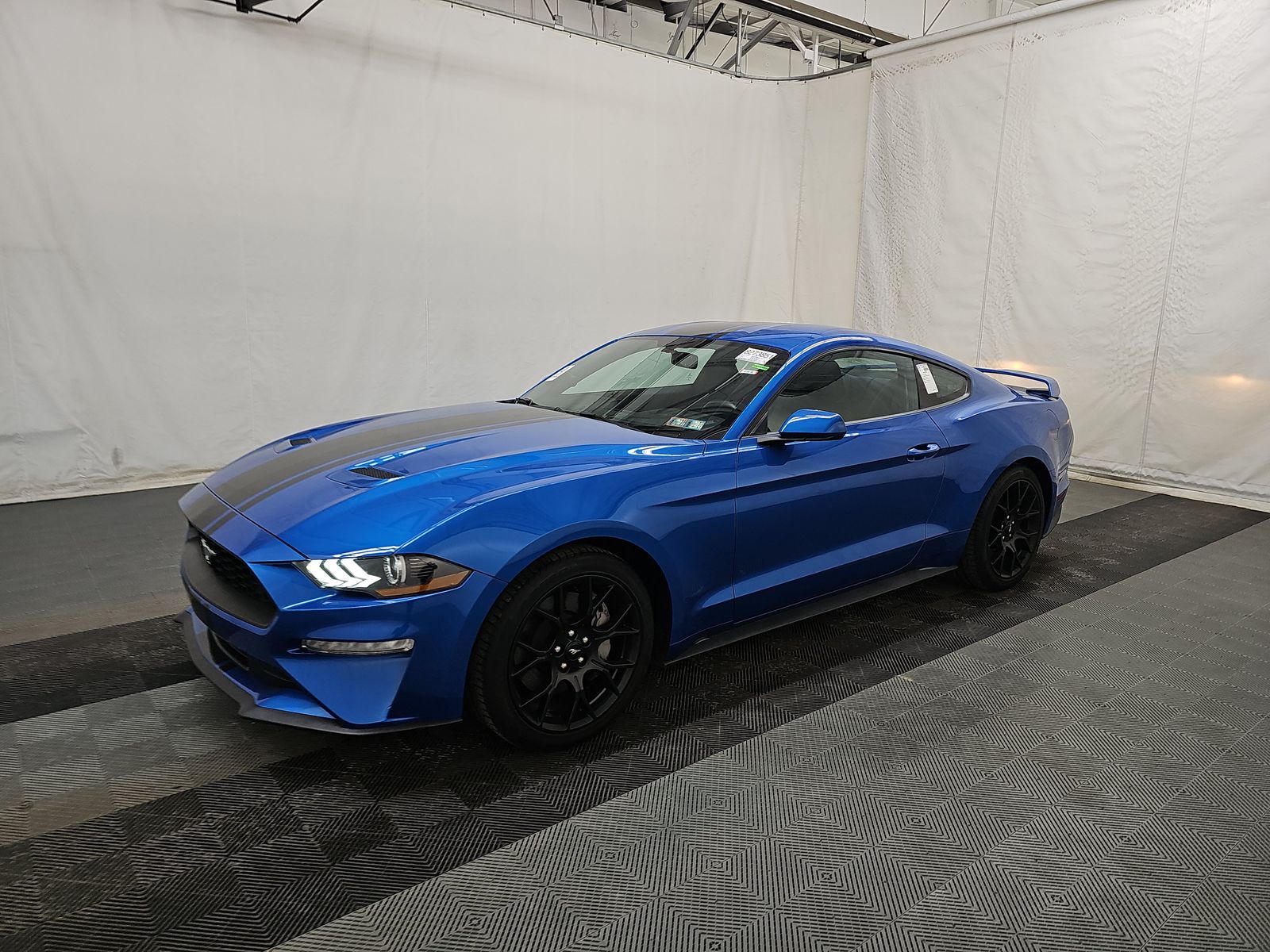 2019 Ford Mustang EcoBoost RWD