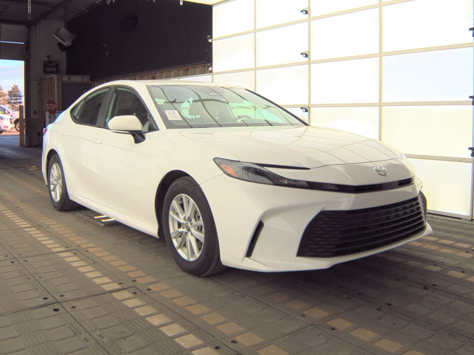 2025 Toyota Camry LE FWD