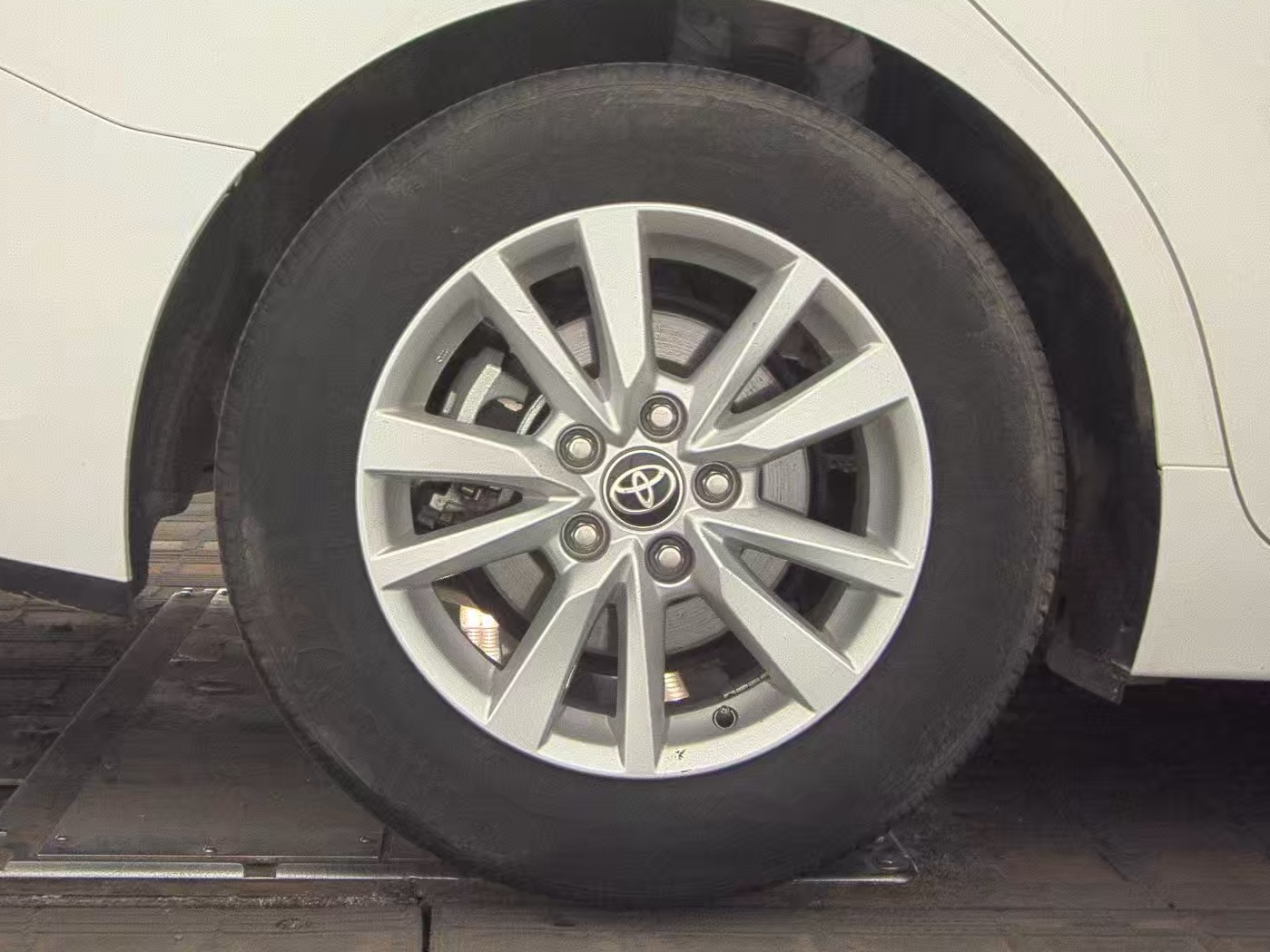 2025 Toyota Camry LE FWD