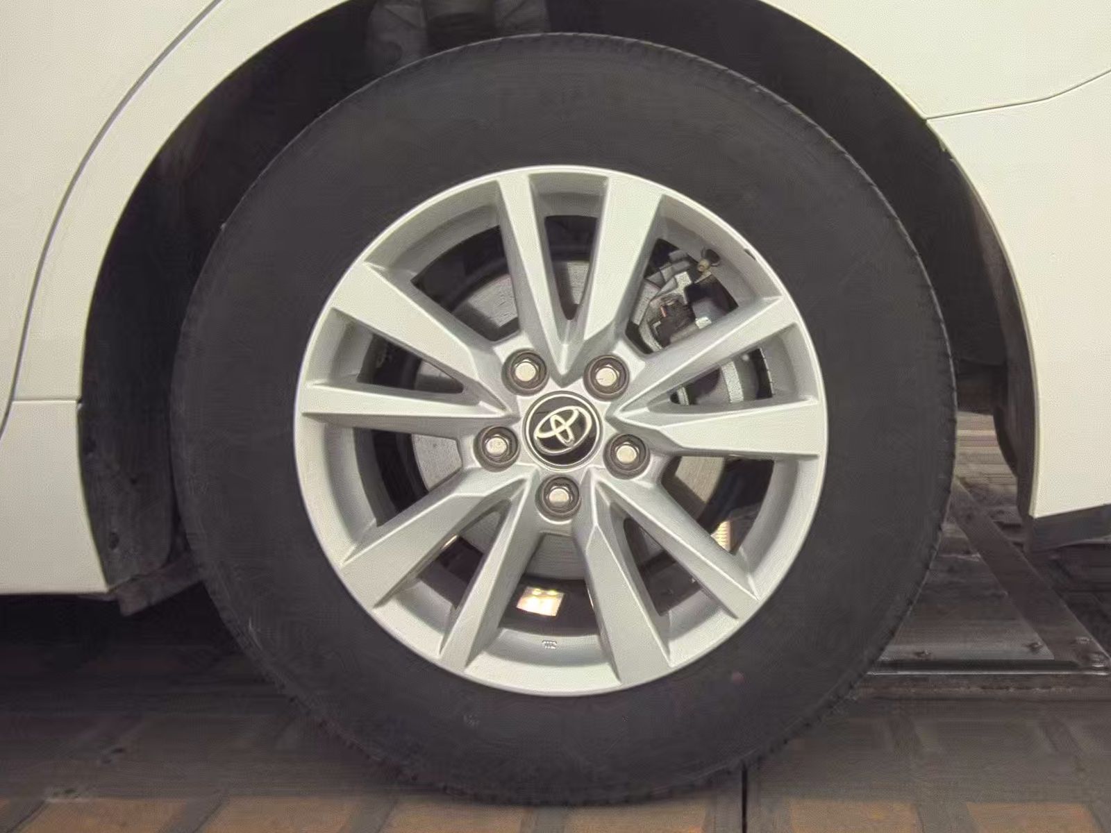 2025 Toyota Camry LE FWD