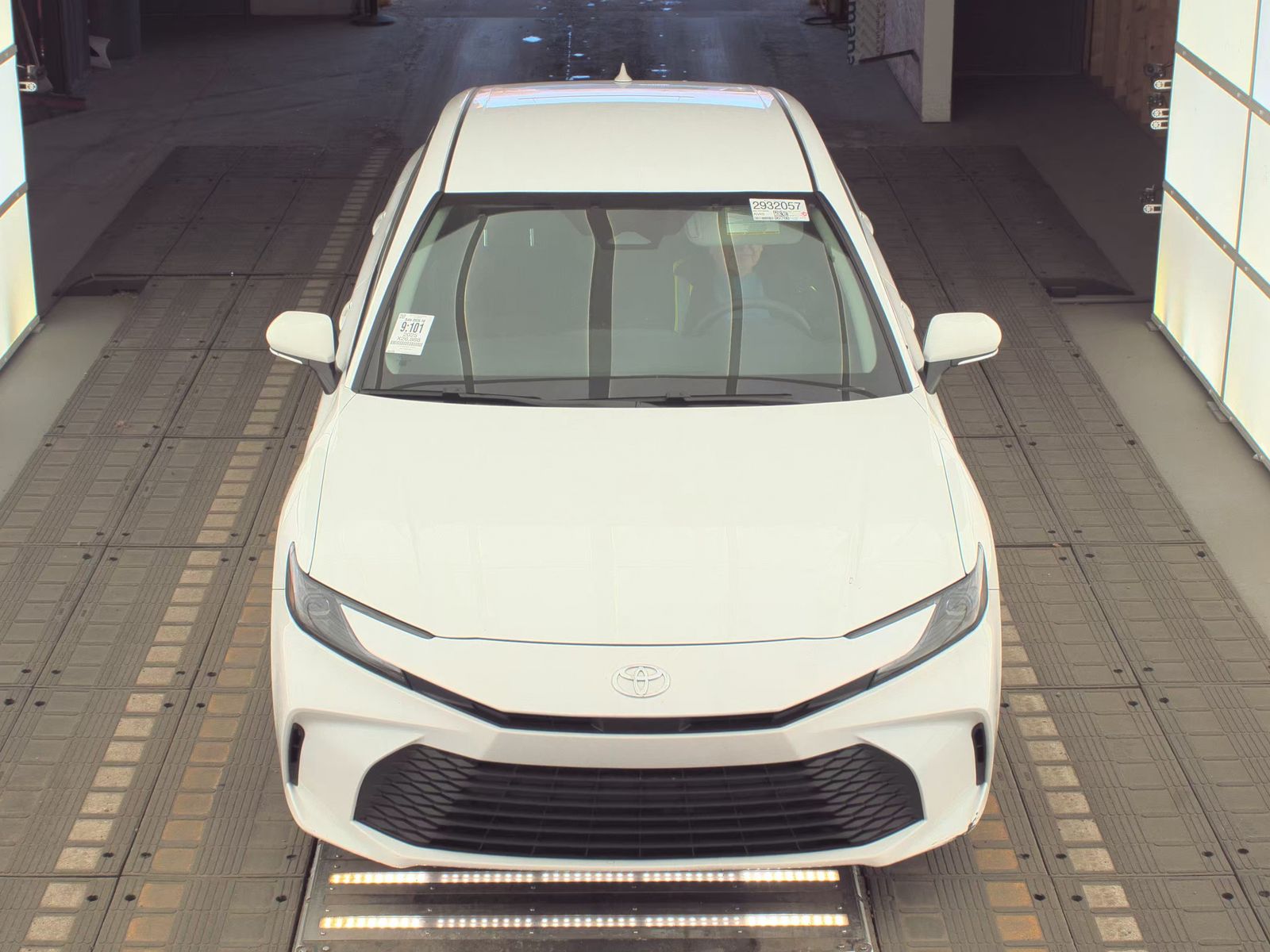 2025 Toyota Camry LE FWD