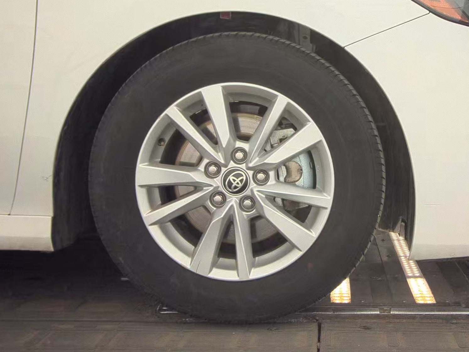 2025 Toyota Camry LE FWD