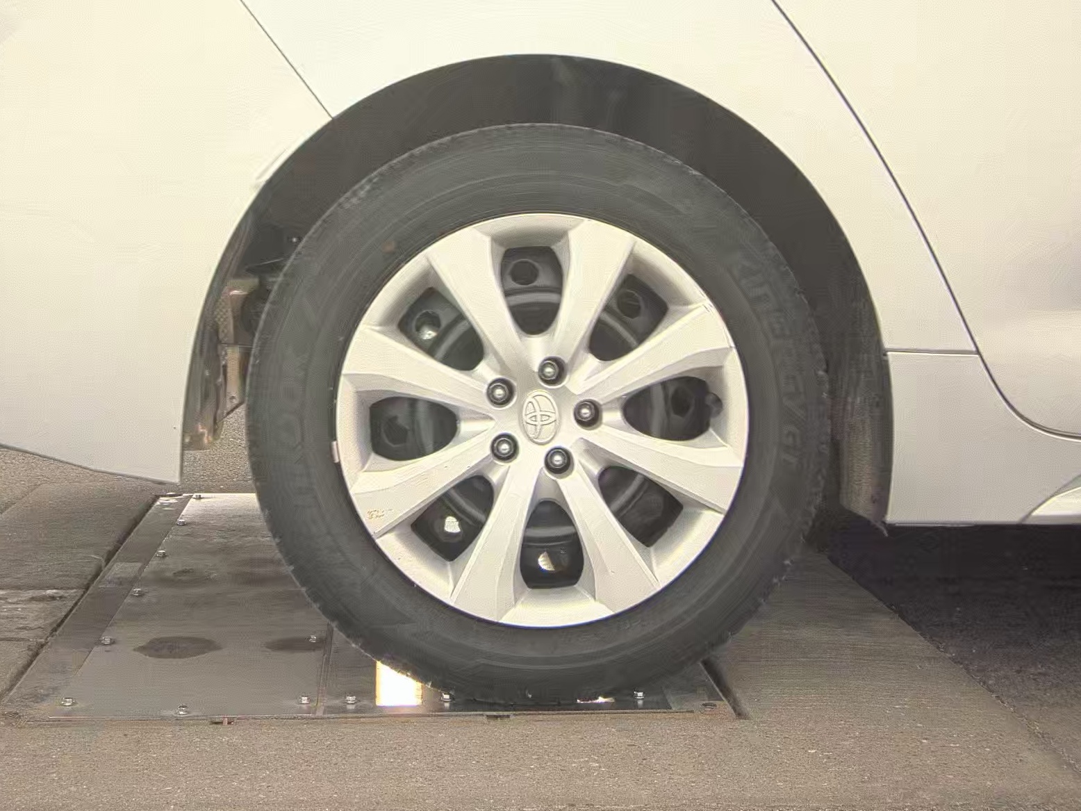 2024 Toyota Corolla LE FWD