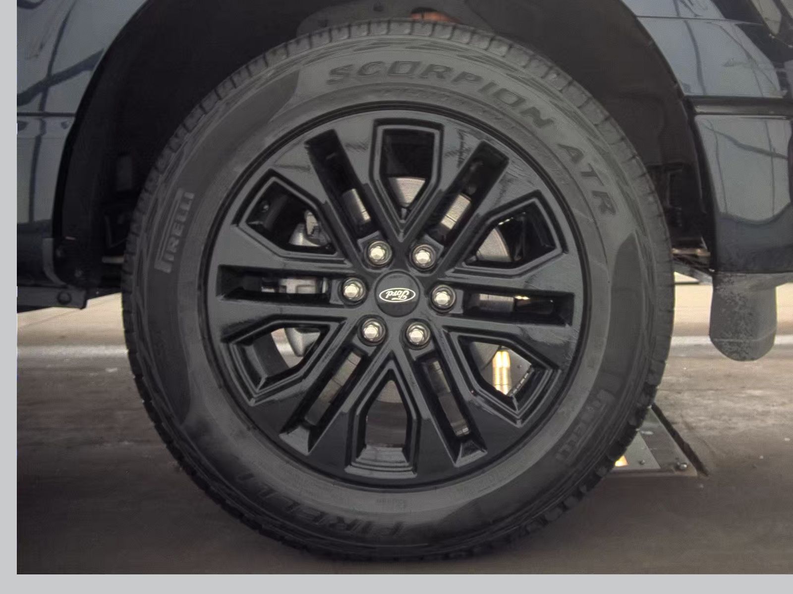 2025 Ford F-150 Hybrid XLT AWD