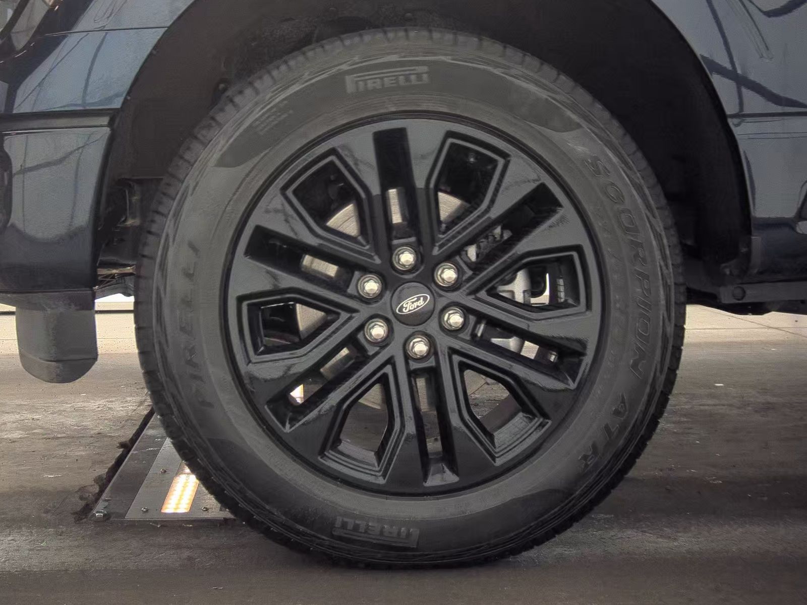 2025 Ford F-150 Hybrid XLT AWD