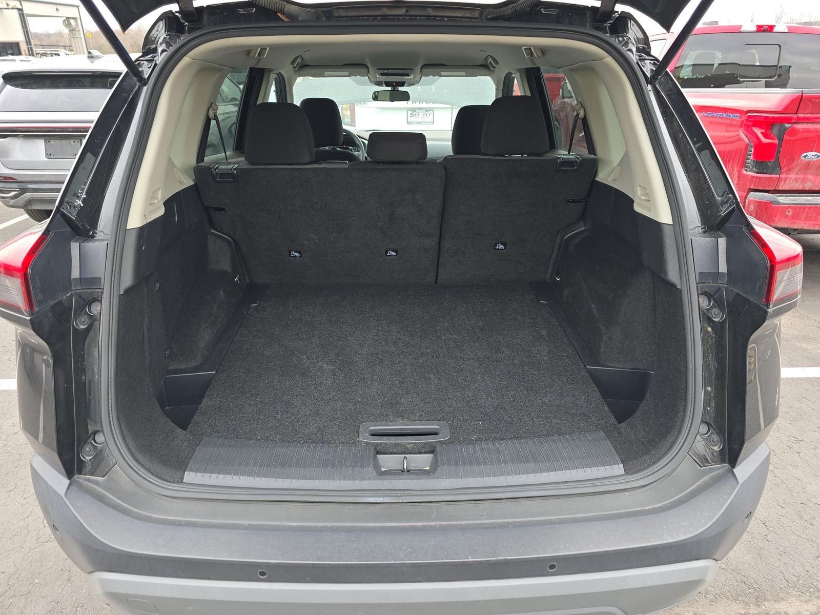 2023 Nissan Rogue SV FWD