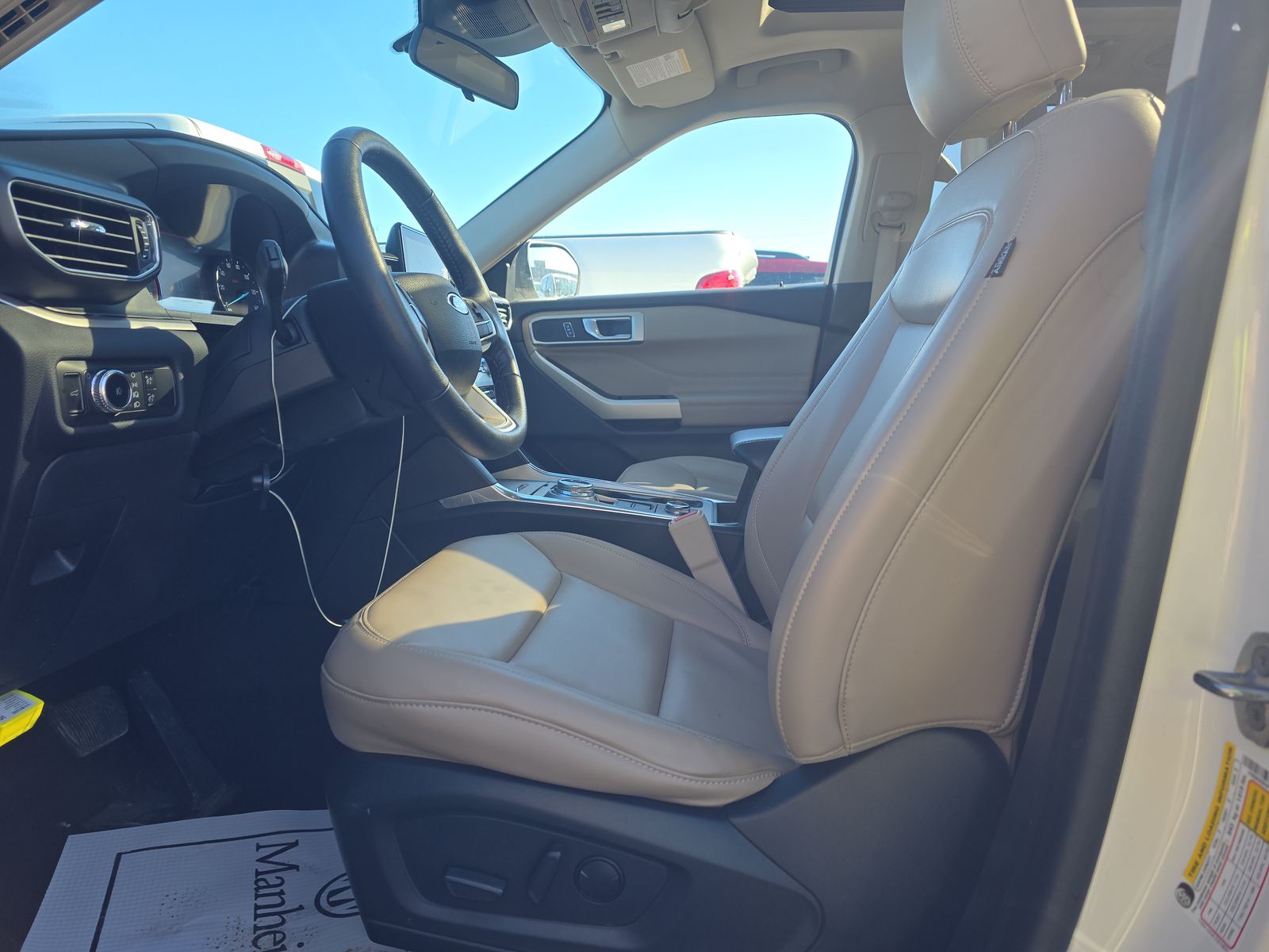 2023 Ford Explorer XLT AWD