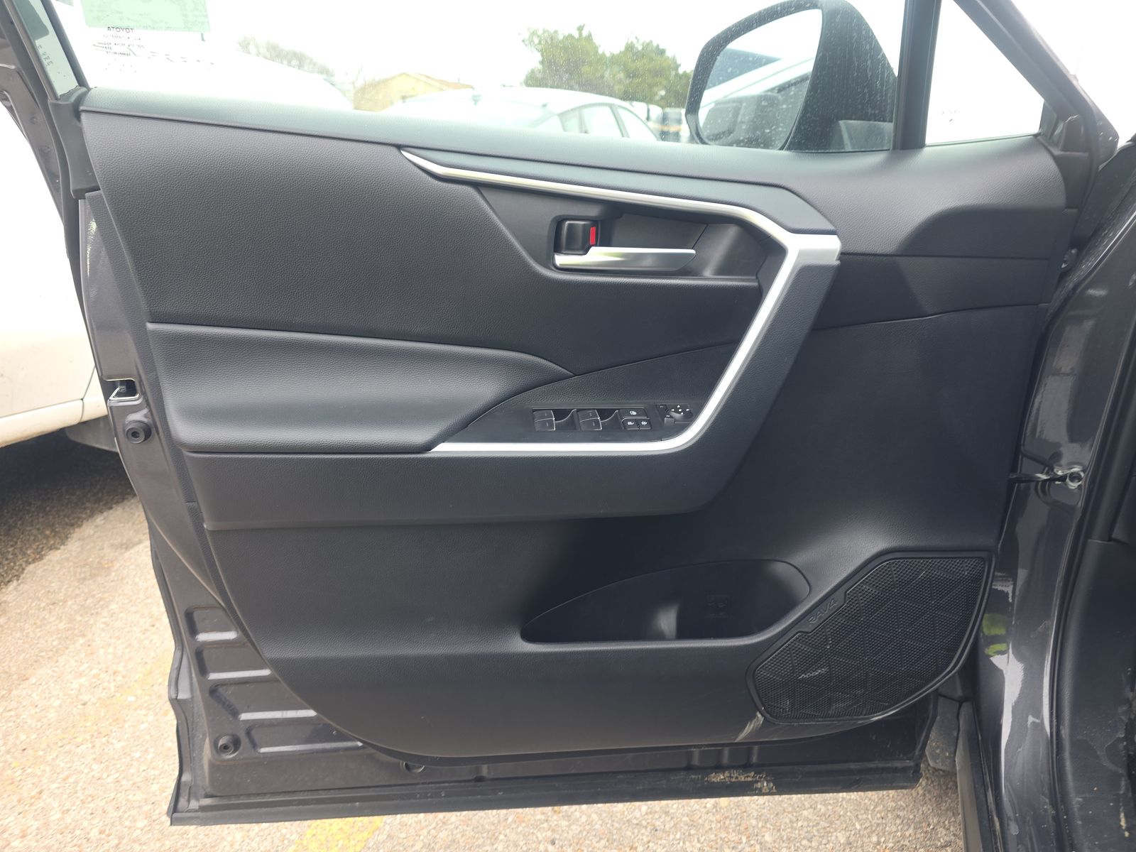 2025 Toyota RAV4 Hybrid XLE AWD