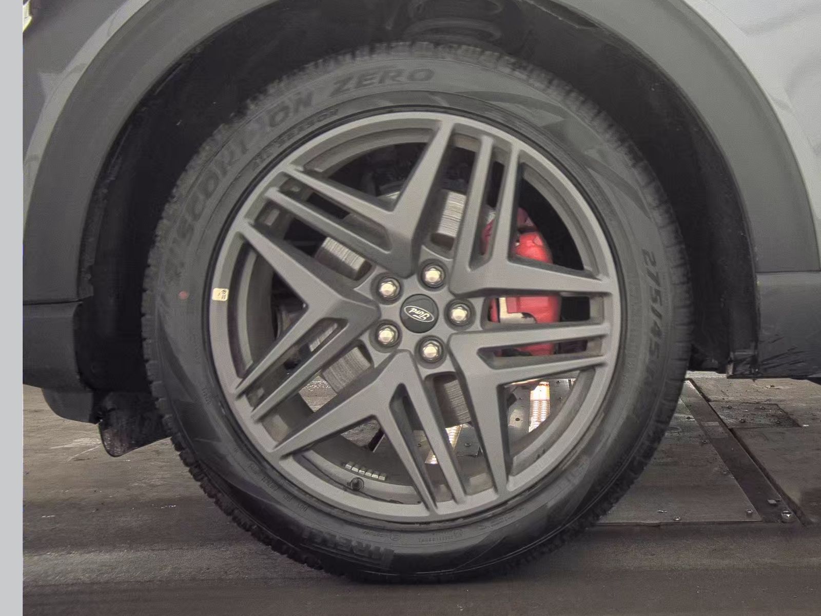 2025 Ford Explorer ST-Line AWD