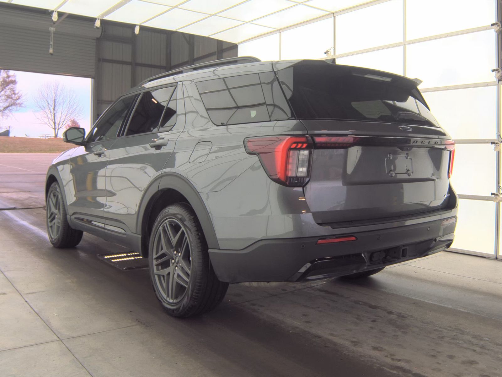 2025 Ford Explorer ST-Line AWD