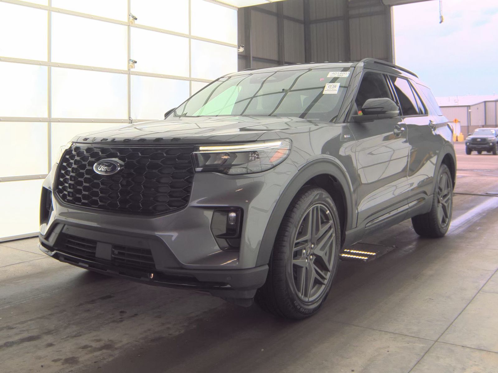 2025 Ford Explorer ST-Line AWD