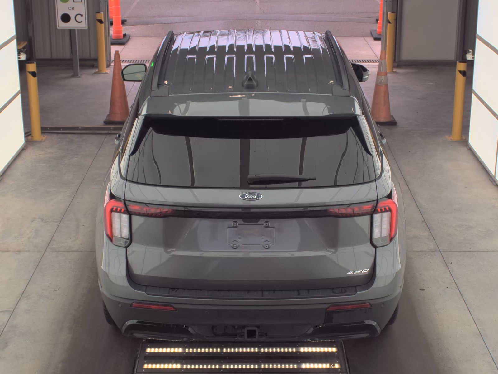 2025 Ford Explorer ST-Line AWD