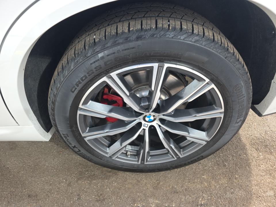 2022 BMW X5 xDrive40i AWD