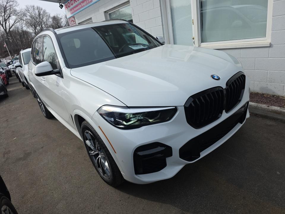 2022 BMW X5 xDrive40i AWD