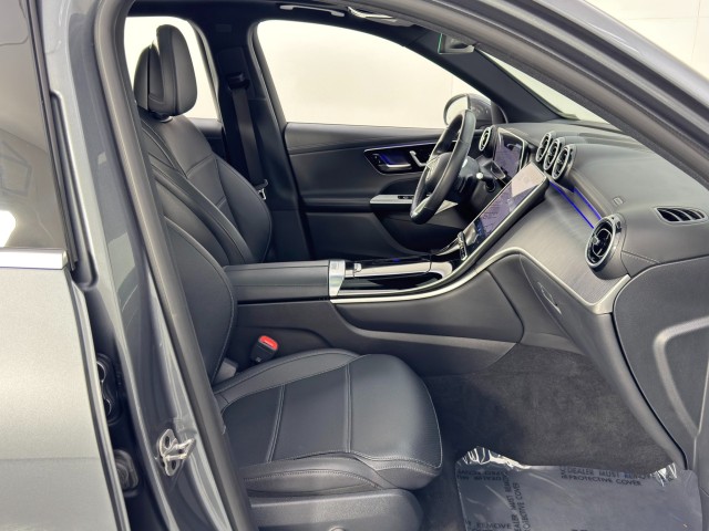 Mercedes-Benz GLC 300 4MATIC снимка Mercedes-Benz GLC 300 4MATIC