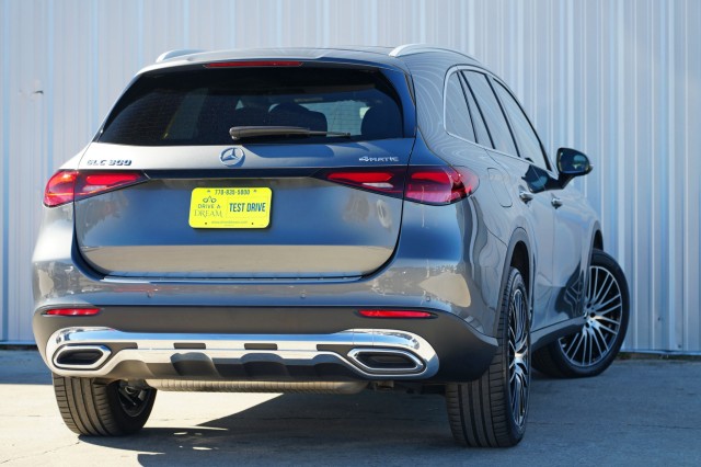 Mercedes-Benz GLC 300 4MATIC снимка Mercedes-Benz GLC 300 4MATIC
