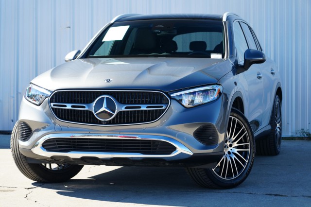 Mercedes-Benz GLC 300 4MATIC снимка Mercedes-Benz GLC 300 4MATIC