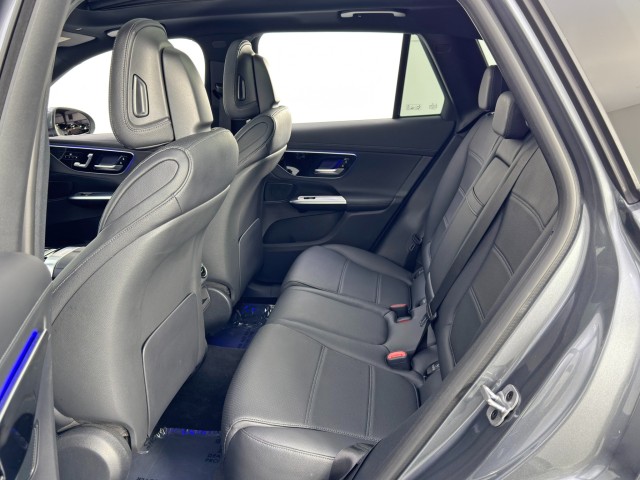 Mercedes-Benz GLC 300 4MATIC снимка Mercedes-Benz GLC 300 4MATIC