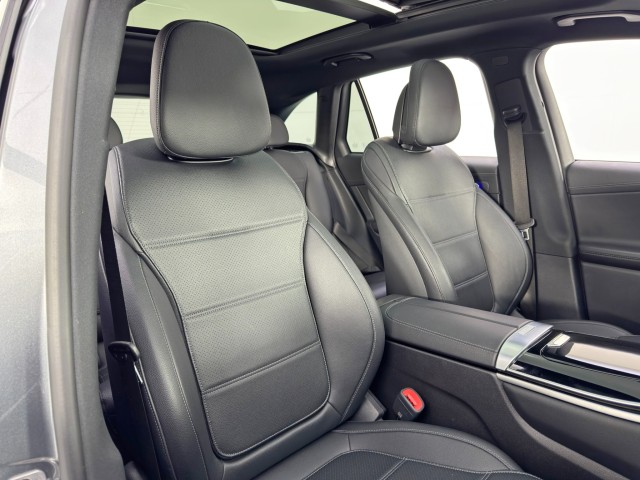 Mercedes-Benz GLC 300 4MATIC снимка Mercedes-Benz GLC 300 4MATIC