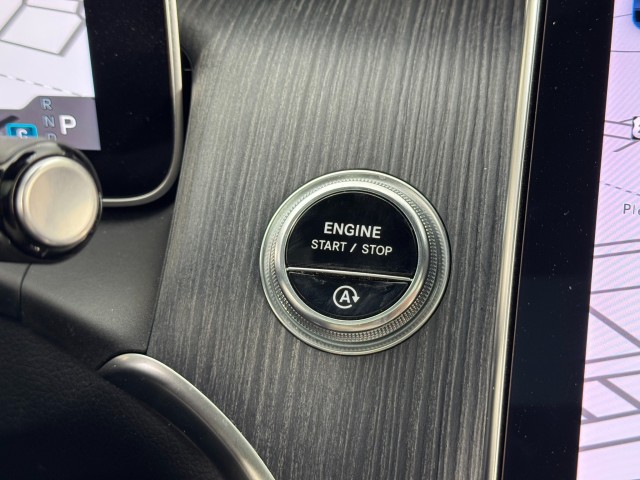 Mercedes-Benz GLC 300 4MATIC снимка Mercedes-Benz GLC 300 4MATIC