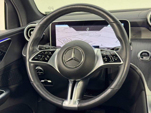 Mercedes-Benz GLC 300 4MATIC снимка Mercedes-Benz GLC 300 4MATIC
