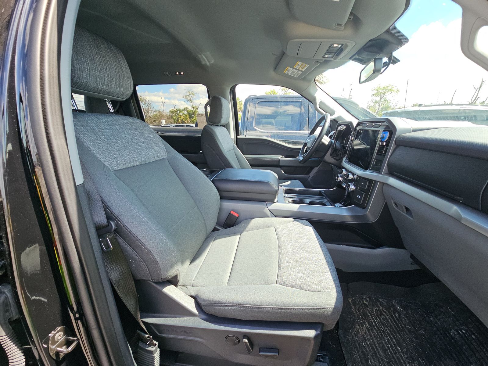 2022 Ford F-150 XLT AWD