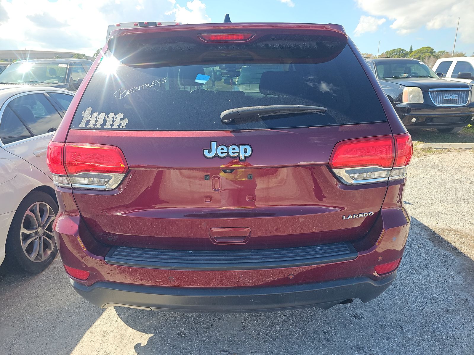 JEEP LAREDO - 6