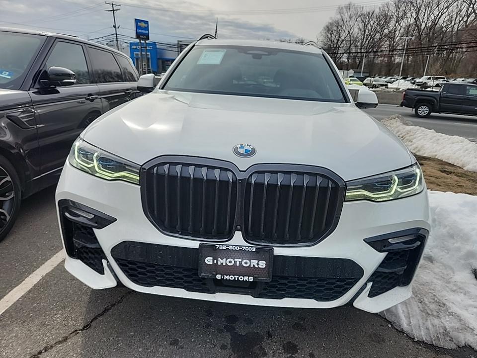 2022 BMW X7 M50i AWD