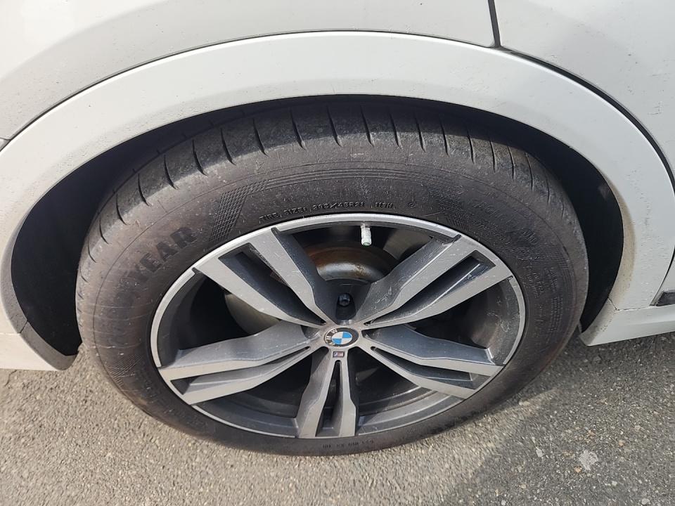 2022 BMW X7 M50i AWD